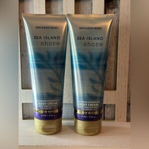 Bath & Body Works Sea Island Shore Body Lotion Ultimate Hydration Body Cream X2